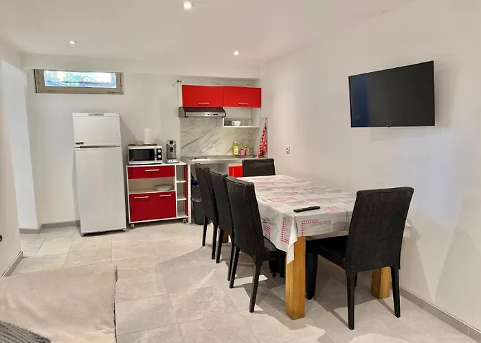 Hébergement de vacances En Souplexe Indépendant Dans Propriété Castres (Tarn)